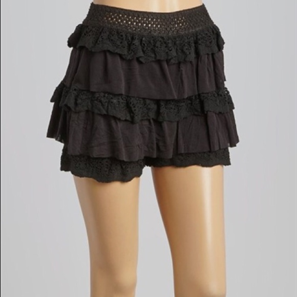 Young Essence Crochet Shorts